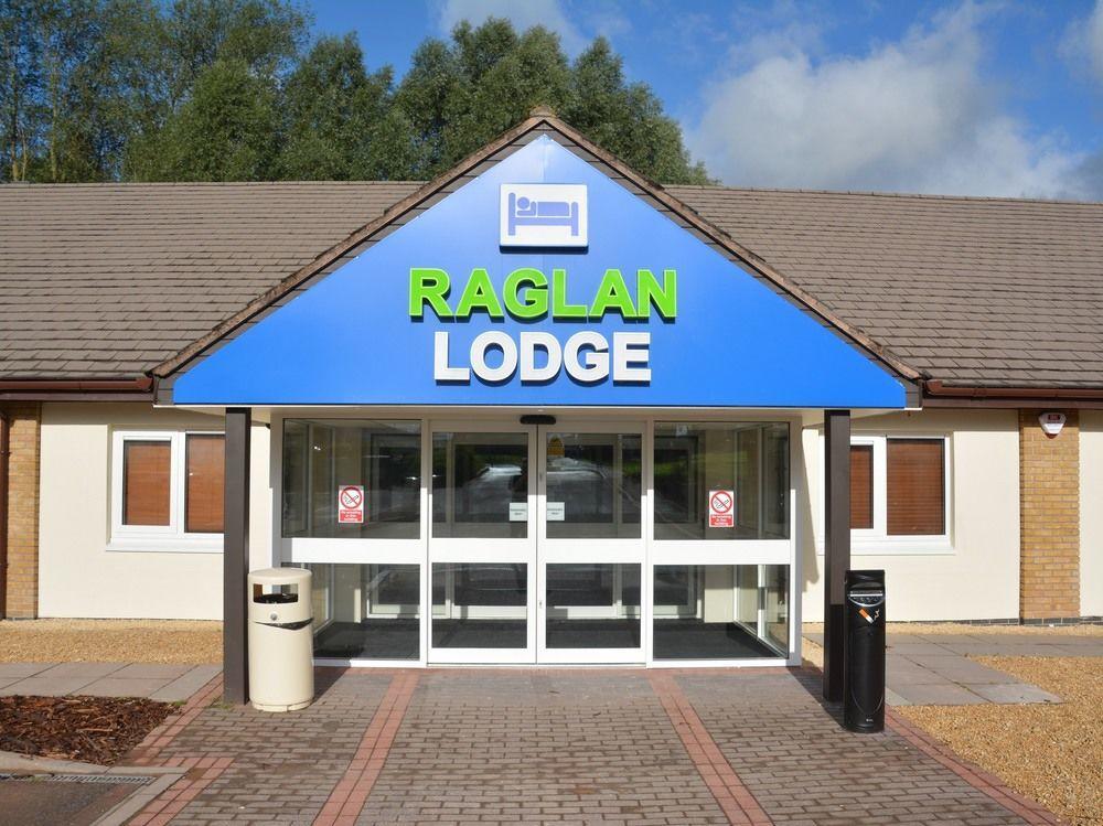 Raglan Lodge Monmouth Exterior photo